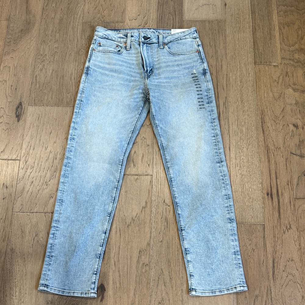 NWT American Eagle Outfitters Light Blue Men's Slim Straight Jeans Size 29x32